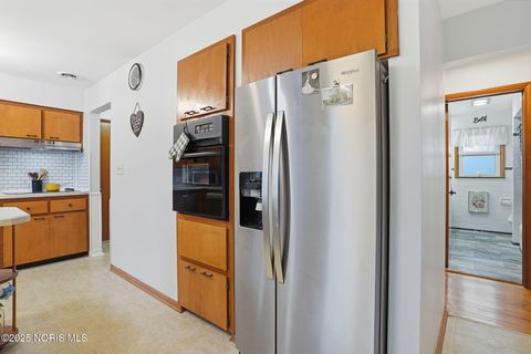 Tiny photo for 1200 5th Street, Findlay, OH 45840 (MLS # 10000817)