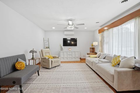 Tiny photo for 1200 5th Street, Findlay, OH 45840 (MLS # 10000817)