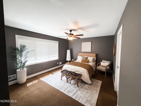 Tiny photo for 8439 Aarons Wood Court, Sylvania, OH 43560 (MLS # 10013182)