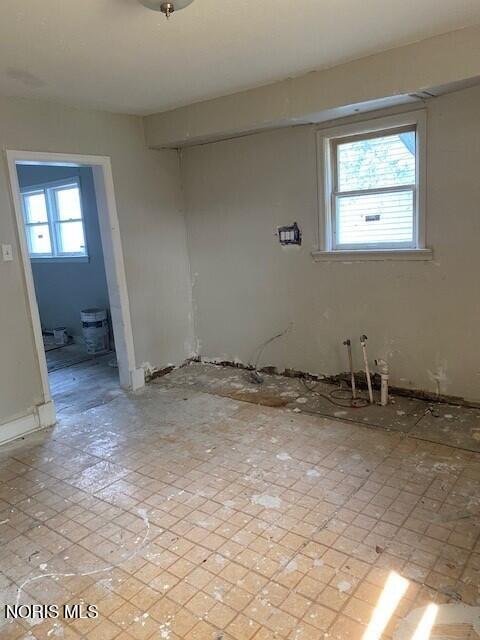 Tiny photo for 1019 Gordon Street, Toledo, OH 43609 (MLS # 10013055)