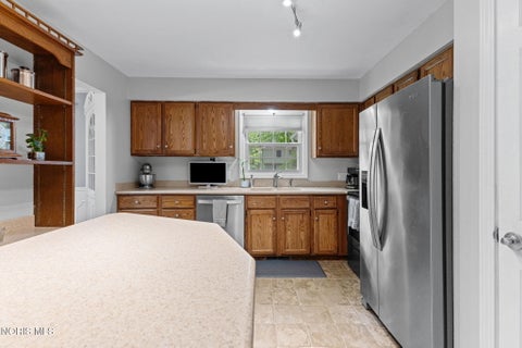 Tiny photo for 5448 Wadsworth Drive, Sylvania, OH 43560 (MLS # 10011333)
