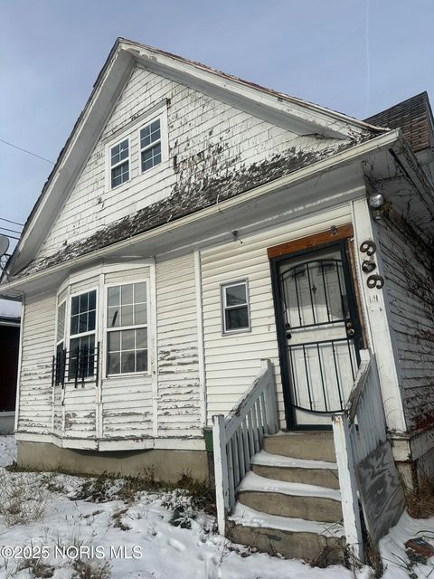 Photo of 2301 Lagrange Street, Toledo, OH 43608 (MLS # 10002397)