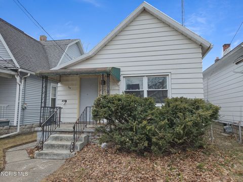 Photo of 328 White Street, Toledo, OH 43605 (MLS # 10006369)