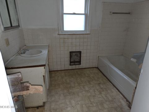 Tiny photo for 328 White Street, Toledo, OH 43605 (MLS # 10006369)