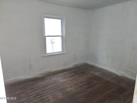 Tiny photo for 328 White Street, Toledo, OH 43605 (MLS # 10006369)