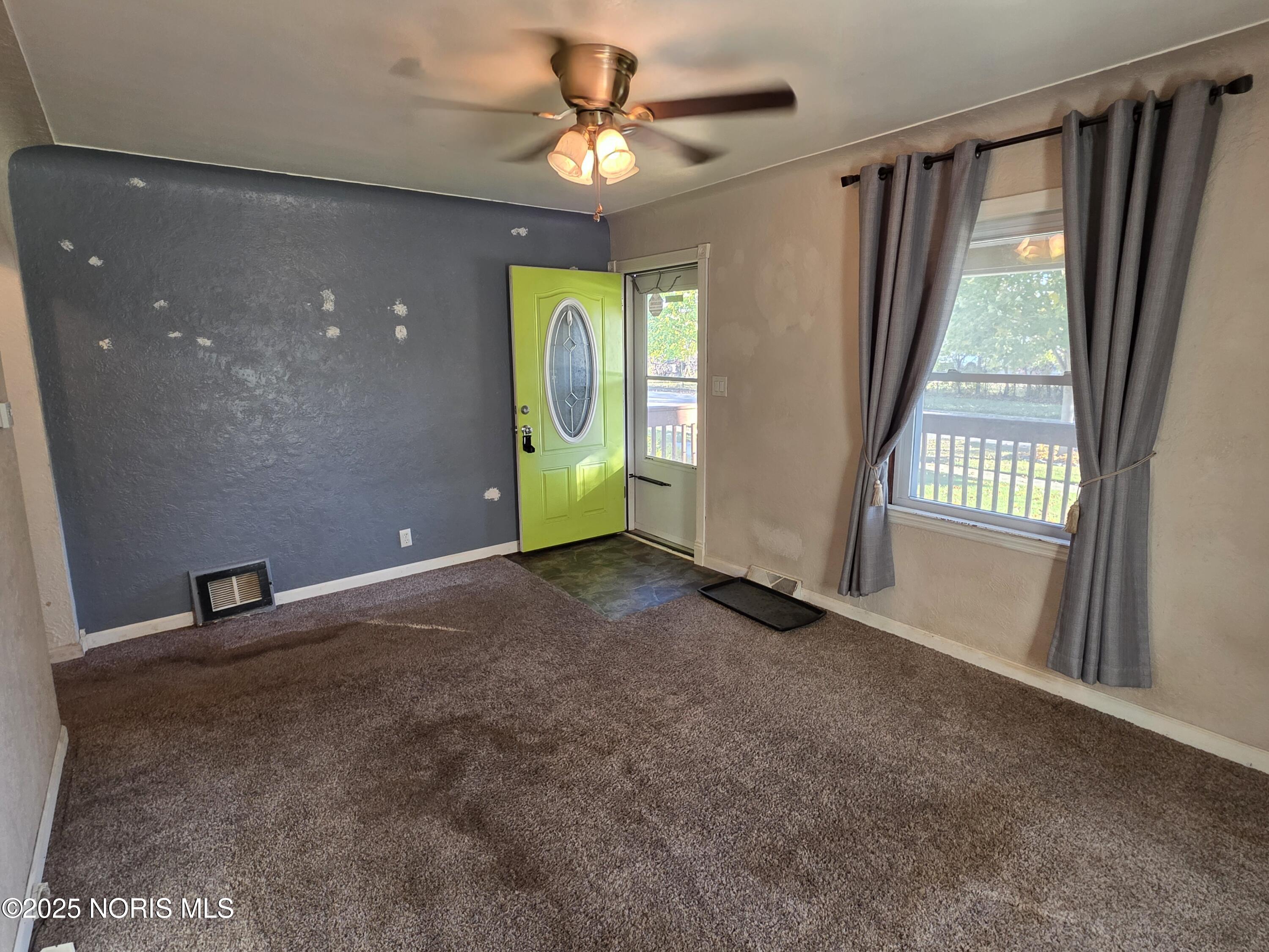 7 E Capistrano Avenue