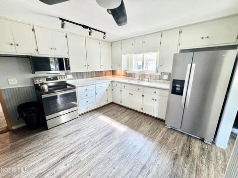 Tiny photo for 1709 Corriedale Court, Defiance, OH 43512 (MLS # 10009769)