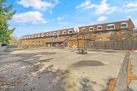 Tiny photo for 4343 W Bancroft Street #Apt 4g, Ottawa Hills, OH 43615 (MLS # 10007142)