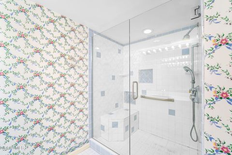 Tiny photo for 4343 W Bancroft Street #Apt 4g, Ottawa Hills, OH 43615 (MLS # 10007142)