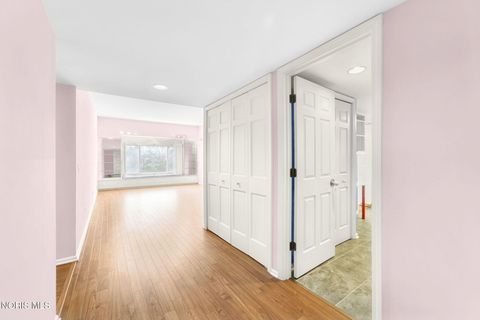 Tiny photo for 4343 W Bancroft Street #Apt 4g, Ottawa Hills, OH 43615 (MLS # 10007142)