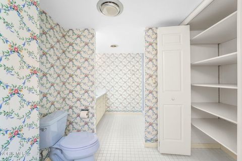 Tiny photo for 4343 W Bancroft Street #Apt 4g, Ottawa Hills, OH 43615 (MLS # 10007142)