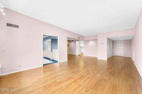 Tiny photo for 4343 W Bancroft Street #Apt 4g, Ottawa Hills, OH 43615 (MLS # 10007142)