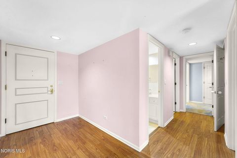 Tiny photo for 4343 W Bancroft Street #Apt 4g, Ottawa Hills, OH 43615 (MLS # 10007142)
