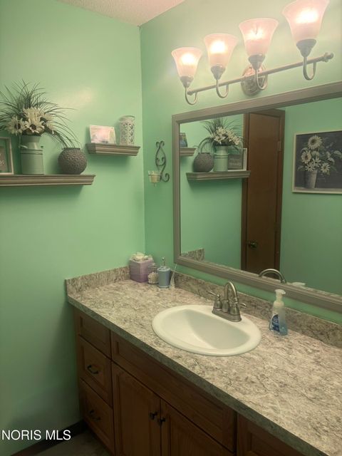 Tiny photo for 6713 Worth Avenue # A, Sylvania, OH 43560 (MLS # 10005261)