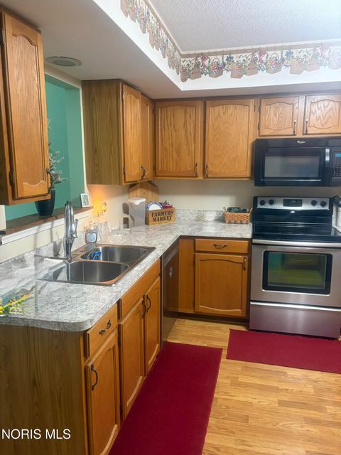 Tiny photo for 6713 Worth Avenue # A, Sylvania, OH 43560 (MLS # 10005261)