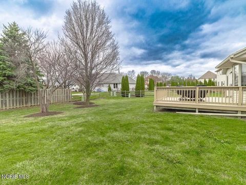 Tiny photo for 532 Georgetown Drive, Oregon, OH 43616 (MLS # 10005568)