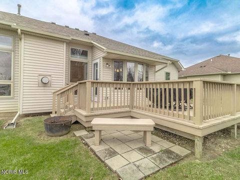 Tiny photo for 532 Georgetown Drive, Oregon, OH 43616 (MLS # 10005568)