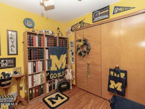 Tiny photo for 532 Georgetown Drive, Oregon, OH 43616 (MLS # 10005568)