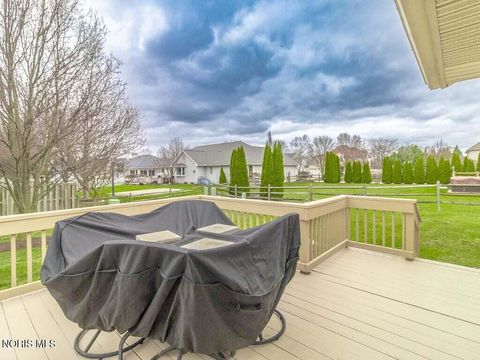 Tiny photo for 532 Georgetown Drive, Oregon, OH 43616 (MLS # 10005568)