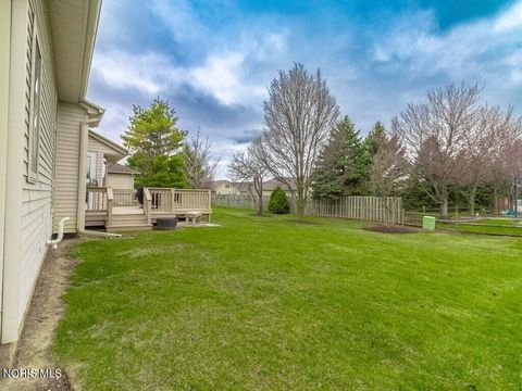 Tiny photo for 532 Georgetown Drive, Oregon, OH 43616 (MLS # 10005568)