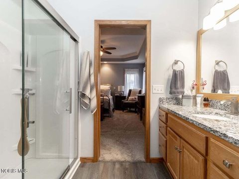 Tiny photo for 532 Georgetown Drive, Oregon, OH 43616 (MLS # 10005568)