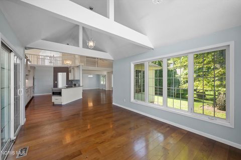Tiny photo for 2124 Mcintosh Drive, Holland, OH 43528 (MLS # 10010234)