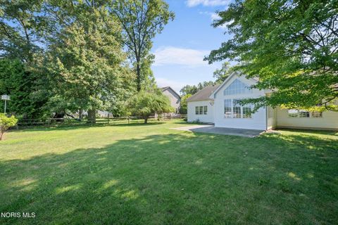 Tiny photo for 2124 Mcintosh Drive, Holland, OH 43528 (MLS # 10010234)