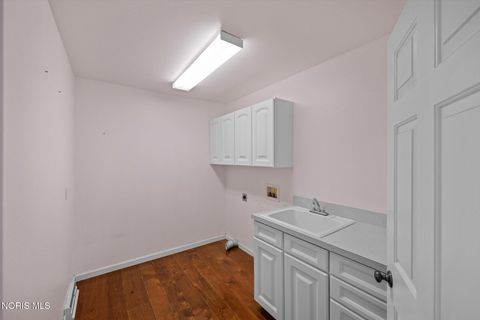 Tiny photo for 2124 Mcintosh Drive, Holland, OH 43528 (MLS # 10010234)