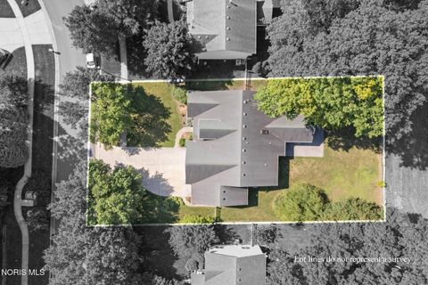 Tiny photo for 2124 Mcintosh Drive, Holland, OH 43528 (MLS # 10010234)