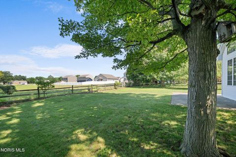 Tiny photo for 2124 Mcintosh Drive, Holland, OH 43528 (MLS # 10010234)