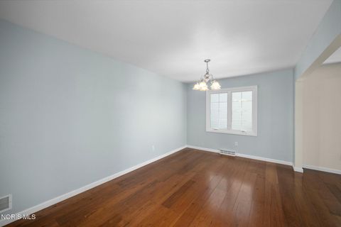 Tiny photo for 2124 Mcintosh Drive, Holland, OH 43528 (MLS # 10010234)