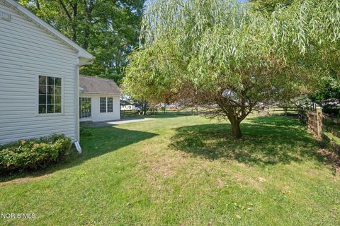 Tiny photo for 2124 Mcintosh Drive, Holland, OH 43528 (MLS # 10010234)
