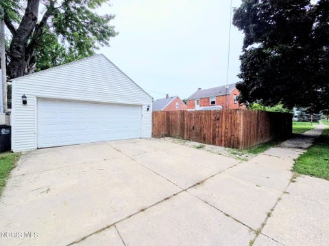 Tiny photo for 3901 Elmhurst Road, Toledo, OH 43613 (MLS # 10014622)