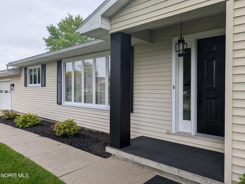 Photo of 221 Duck Pond Road, Upper Sandusky, OH 43351 (MLS # 10009386)