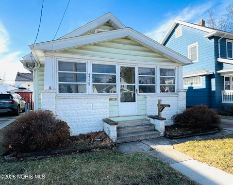 Tiny photo for 4325 Douglas Road, Toledo, OH 43613 (MLS # 10002899)