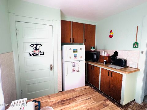 Tiny photo for 4325 Douglas Road, Toledo, OH 43613 (MLS # 10002899)