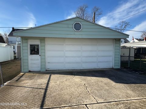 Tiny photo for 4325 Douglas Road, Toledo, OH 43613 (MLS # 10002899)