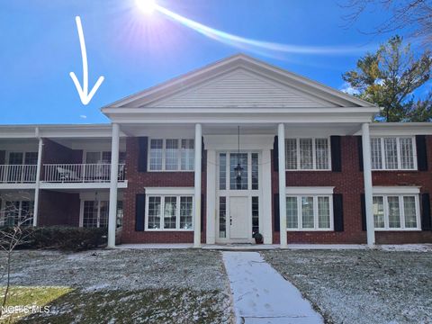 Tiny photo for 6563 Kingsbridge Drive # 18, Sylvania, OH 43560 (MLS # 10005264)