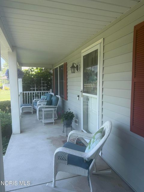 Tiny photo for 4200 Walbridge Road, Northwood, OH 43619 (MLS # 10008908)