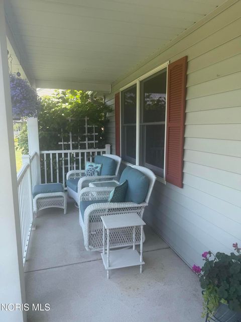 Tiny photo for 4200 Walbridge Road, Northwood, OH 43619 (MLS # 10008908)