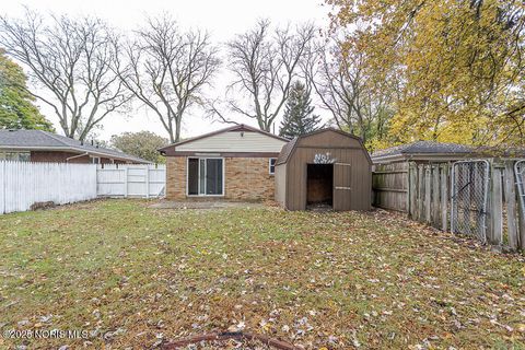 Tiny photo for 2332 Airline Avenue, Toledo, OH 43609 (MLS # 10000893)