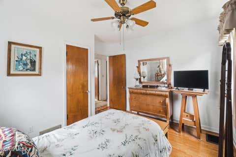 Tiny photo for 2660 Oak Grove Place, Toledo, OH 43613 (MLS # 10011795)