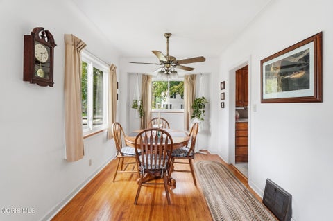 Tiny photo for 2660 Oak Grove Place, Toledo, OH 43613 (MLS # 10011795)