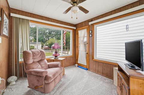 Tiny photo for 2660 Oak Grove Place, Toledo, OH 43613 (MLS # 10011795)