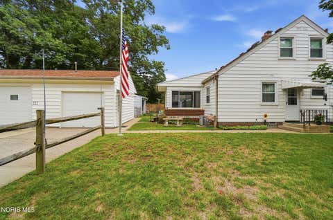 Tiny photo for 2660 Oak Grove Place, Toledo, OH 43613 (MLS # 10011795)