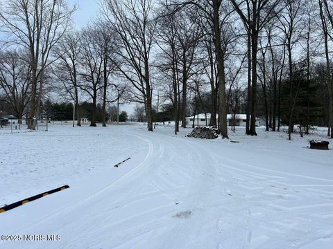 Tiny photo for 5844 Township Road 243, Findlay, OH 45840 (MLS # 10002439)
