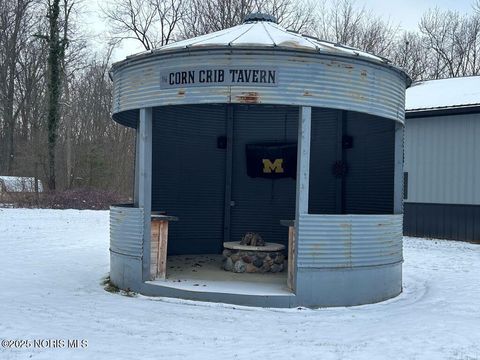 Tiny photo for 5844 Township Road 243, Findlay, OH 45840 (MLS # 10002439)