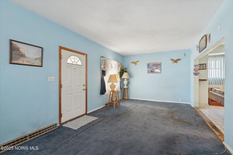 Tiny photo for 225 E Union Street, Walbridge, OH 43465 (MLS # 10002039)