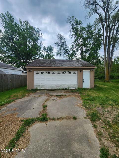 Tiny photo for 5513 Fleet Road, Toledo, OH 43615 (MLS # 10012030)