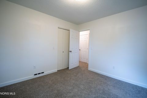 Tiny photo for 1236 Eastland Drive, Oregon, OH 43616 (MLS # 10007730)